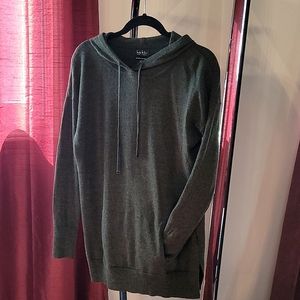 Nicole Miller merino wool green hoodie